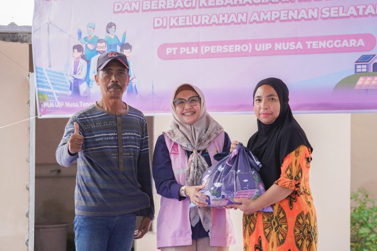 Srikandi PLN UIP Nusra Gandeng RS Siloam Gelar Edukasi Pencegahan Kanker Payudara dan Berbagi Bingkisan Ramadhan 1446 H