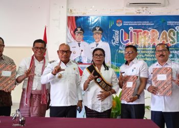 Hadiri Raker Perpustakaan Gorys Keraf. Kanis Tuaq : Manfaatkan Perpustakaan Sebagai Pusat Informasi