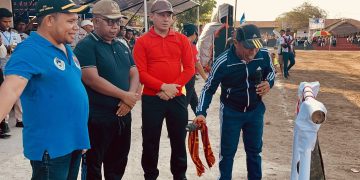 Wabup Nasir Resmi Buka Turnamen D’BELIUNG CUP U35+ Tahun 2025