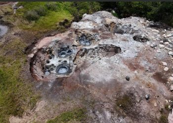 Edukasi Geothermal Diperkuat, PLN Gandeng Ahli UGM Jelaskan Fenomena Alam di Flores