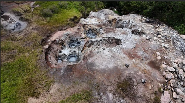 Edukasi Geothermal Diperkuat, PLN Gandeng Ahli UGM Jelaskan Fenomena Alam di Flores