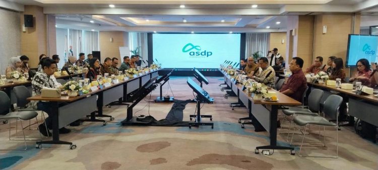 Enam Kepala Daerah NTT Temui Dirut ASDP, Dorong Percepatan Kapal Ro-Ro ke Lembata dkk