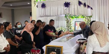 Bupati dan Wakil Bupati Lembata Melayat ke Rumah Duka Mantan Penjabat Bupati Drs. Sinun Petrus Manuk di Kupang