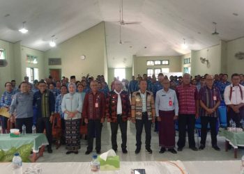 Bupati Lembata Serahkan SK 90 Kepala Sekolah, Tekankan Kepemimpinan Profesional dan Integritas