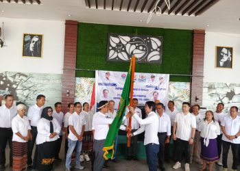 Ketua Umum KADIN NTT Bobby Lianto lantik Badan Pengurus KADIN Lembata
