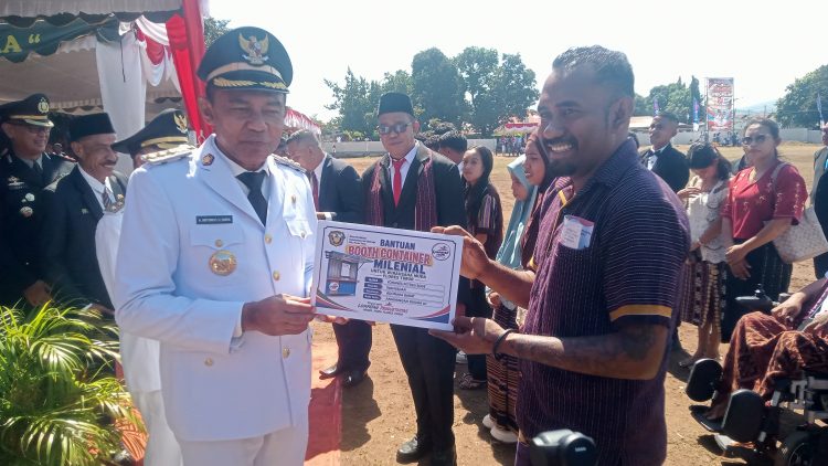 Kado HUT RI untuk Frit, Wirausaha Muda Flores Timur