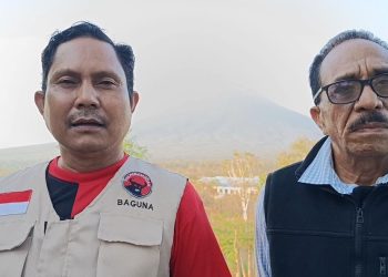 Frans Gewura Dampingi Yunus Takandewa di Lamawolo: PDIP Bekerja Untuk Rakyat, Bukan Hanya Saat Pemilu