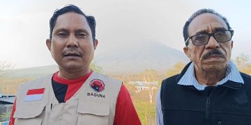 Frans Gewura Dampingi Yunus Takandewa di Lamawolo: PDIP Bekerja Untuk Rakyat, Bukan Hanya Saat Pemilu