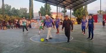 Bupati dan Wabup Lembata Adu Skill Futsal Jelang Hari Kesehatan Nasional