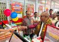 Bupati Lembata Resmikan Alfamart Selandoro, Dorong Penyerapan Tenaga Kerja Lokal dan Pemasaran Produk UMKM