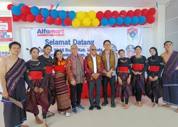 GRAND OPENING ALFAMART Bermitra Pasarkan Produk UMKM Lembata