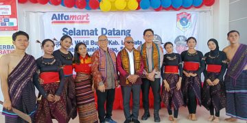 GRAND OPENING ALFAMART Bermitra Pasarkan Produk UMKM Lembata